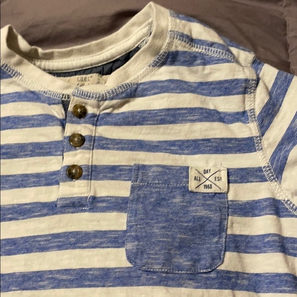 Stripped Tee - Picture 2 of 5